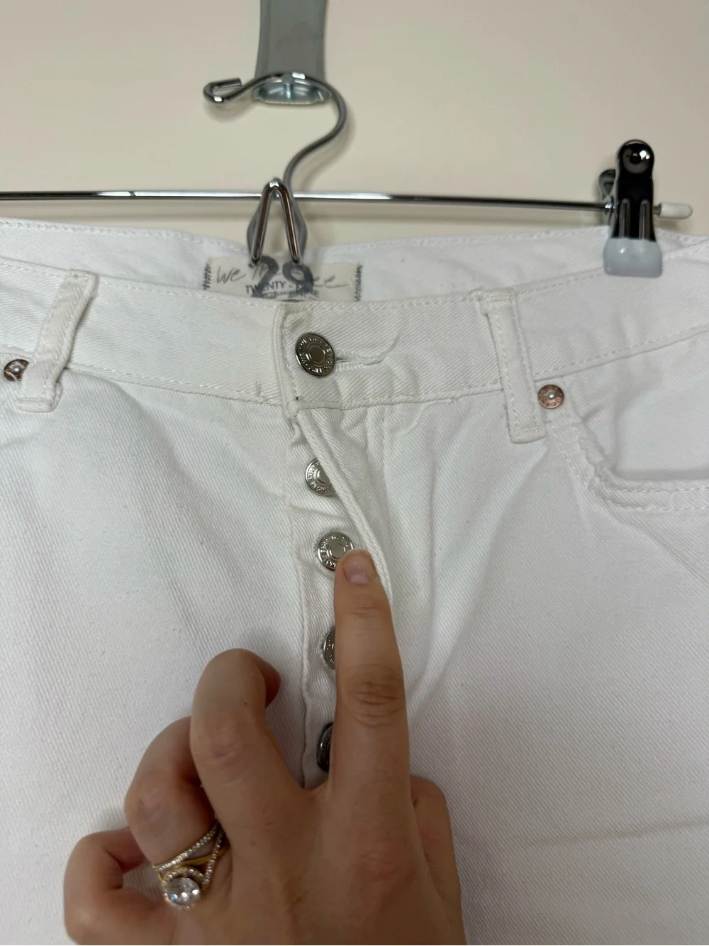 FREE PEOPLE WE THE FREE Maggie Beachy Shredded Distressed White Cropped Jeans